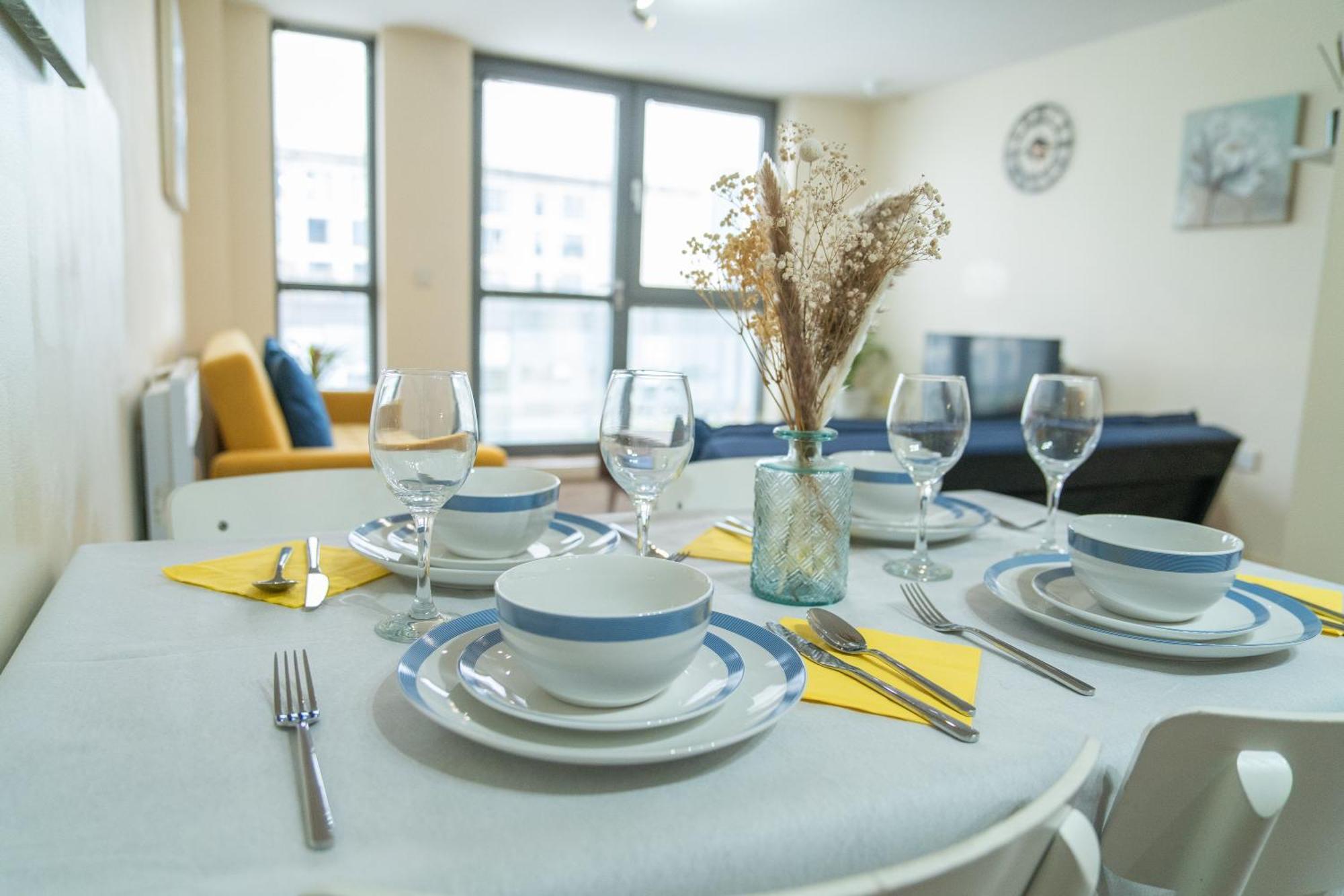 Stay In Our Stylish Flat! & Secure Building & Sleeps Up To 4 Birmingham Eksteriør bilde