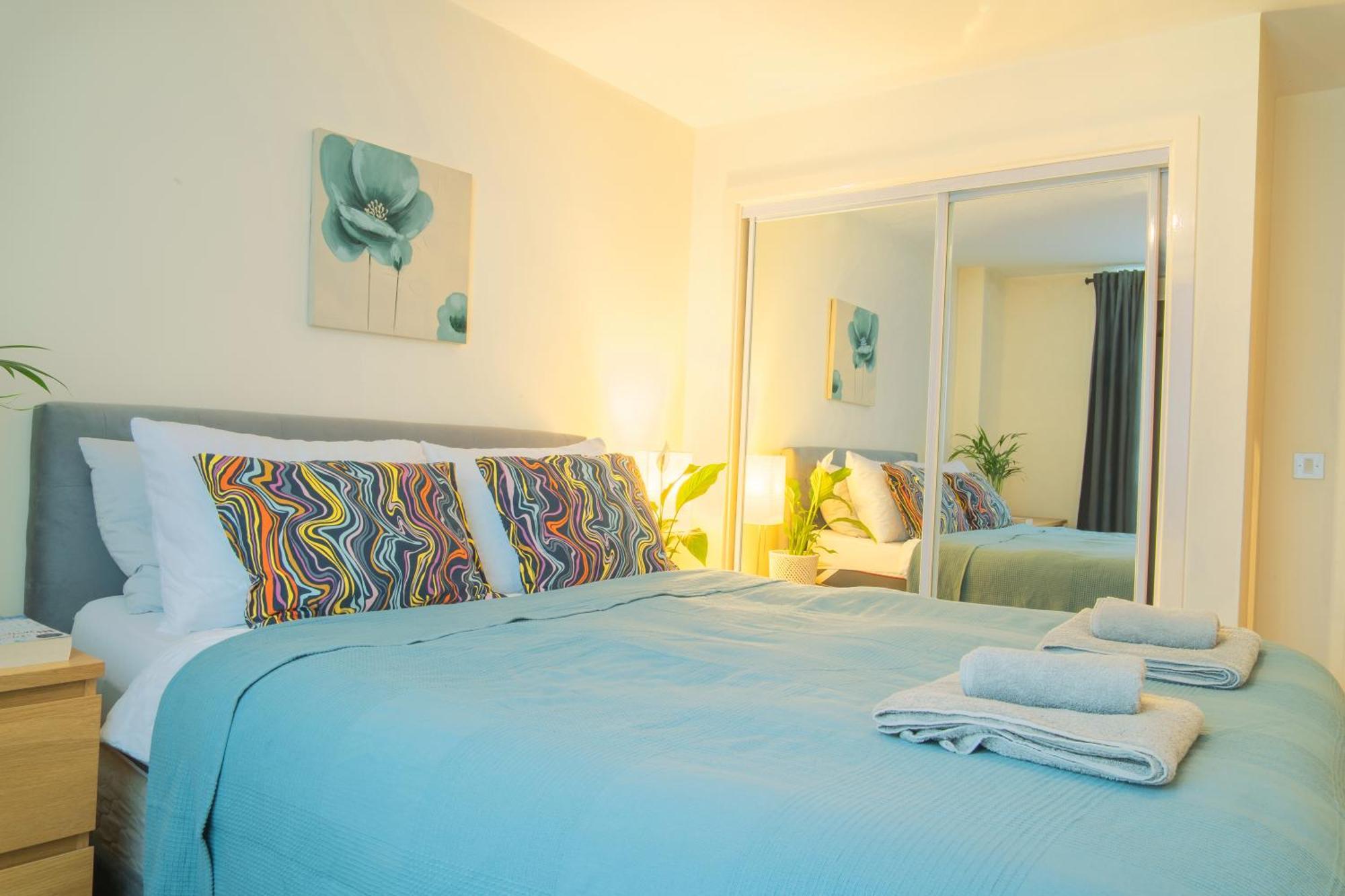 Stay In Our Stylish Flat! & Secure Building & Sleeps Up To 4 Birmingham Eksteriør bilde