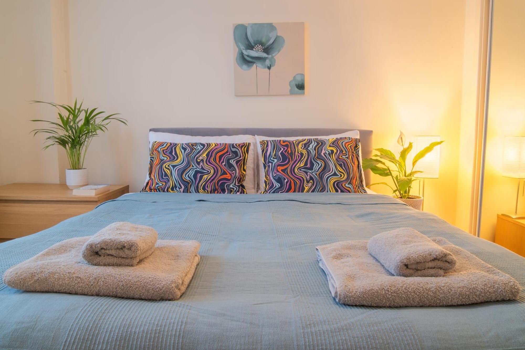Stay In Our Stylish Flat! & Secure Building & Sleeps Up To 4 Birmingham Eksteriør bilde
